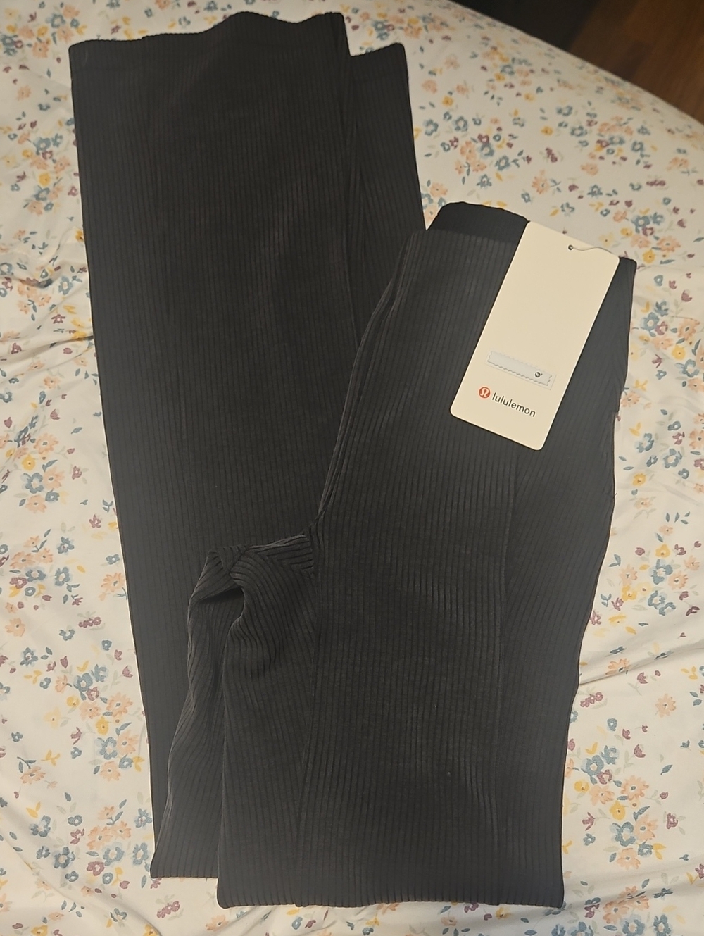 lululemon athletica Black Corduroy-Style Ribbed Womens Pants
